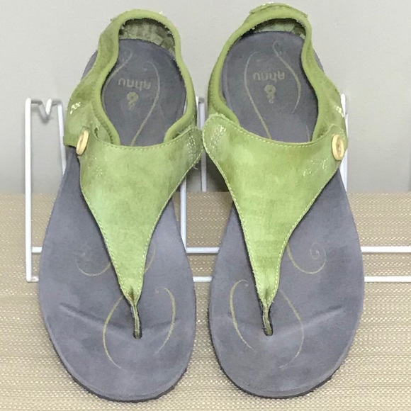 ahnu flip flops